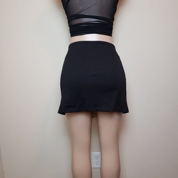 XOXO NET Shimmer Leopard Mini Skirt - Picture 2 of 6